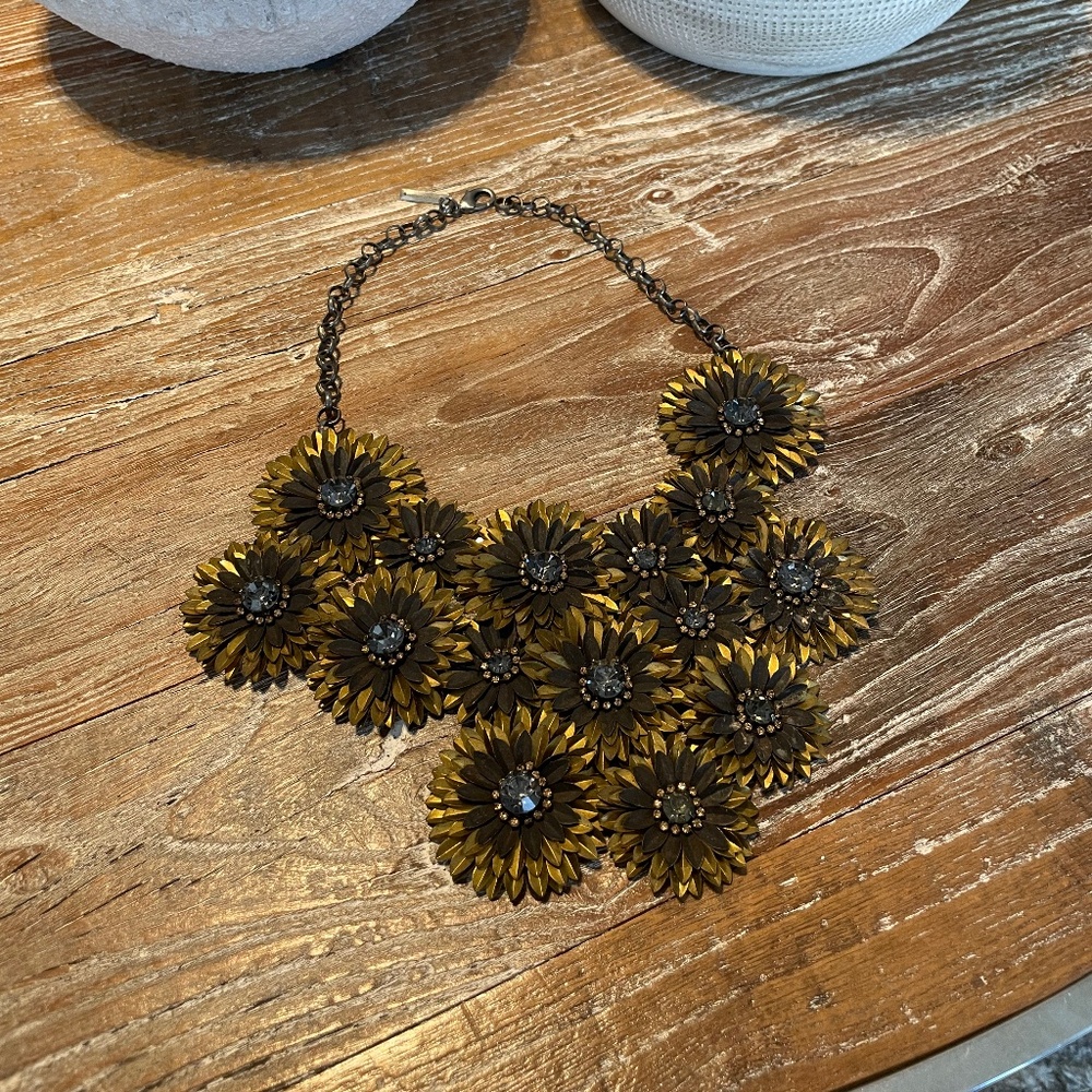 Deep Gurnani Vintage Flower Necklace